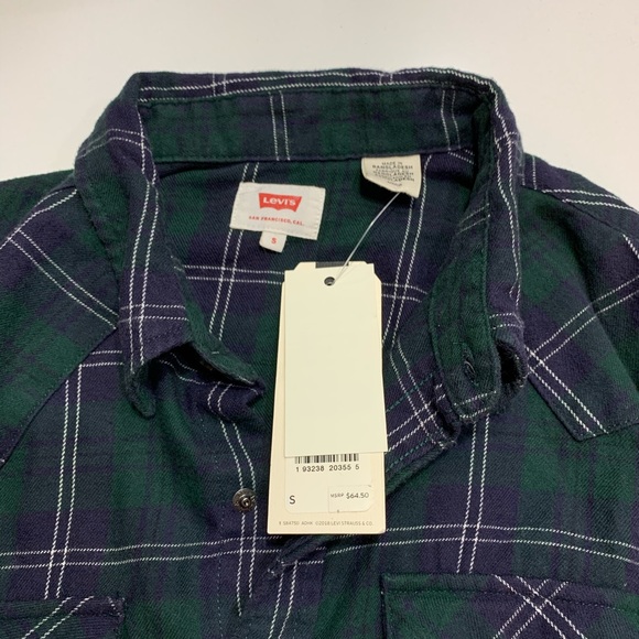 *NEW* Levi’s Long Sleeved Flannel Button-Up - Picture 3 of 6